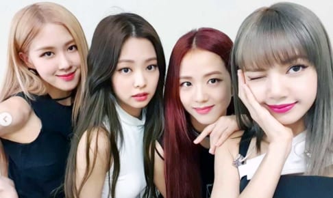 Blackpink ジス リサ なんと着ぐるみ姿で空港に登場 ファンや報道陣を仰天させた面白ファッションのワケとは 動画 Kpop Monster