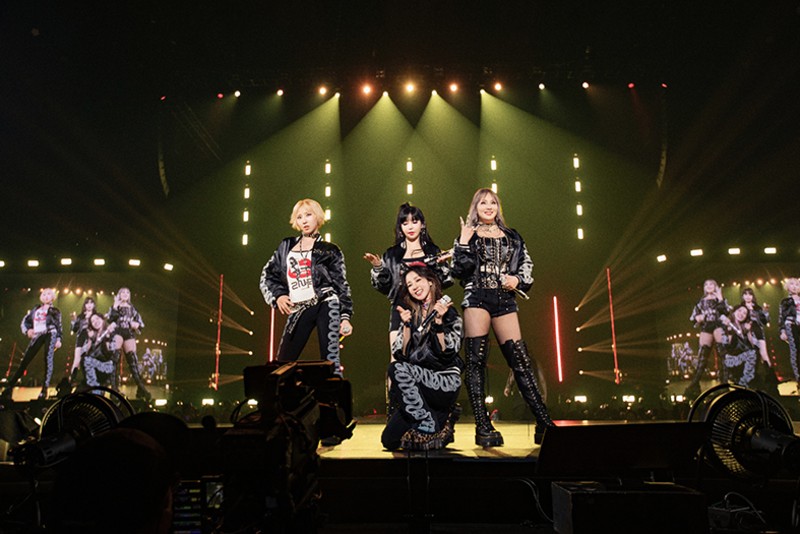 2NE1